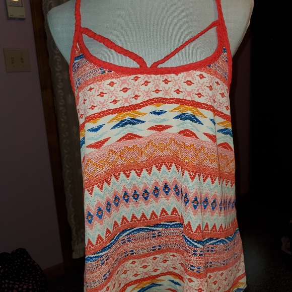 No Boundaries Tops - Size Large Braided Shirt